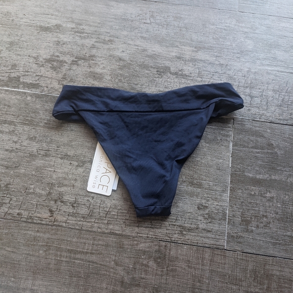 L*SPACE Veronica Bikini Bottom - Picture 3 of 4